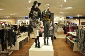 Es muss nicht immer Mode sein! Die Fashion-Offensive von Ex-Karstadt-CEO Jennings wird zurückgedreht. 