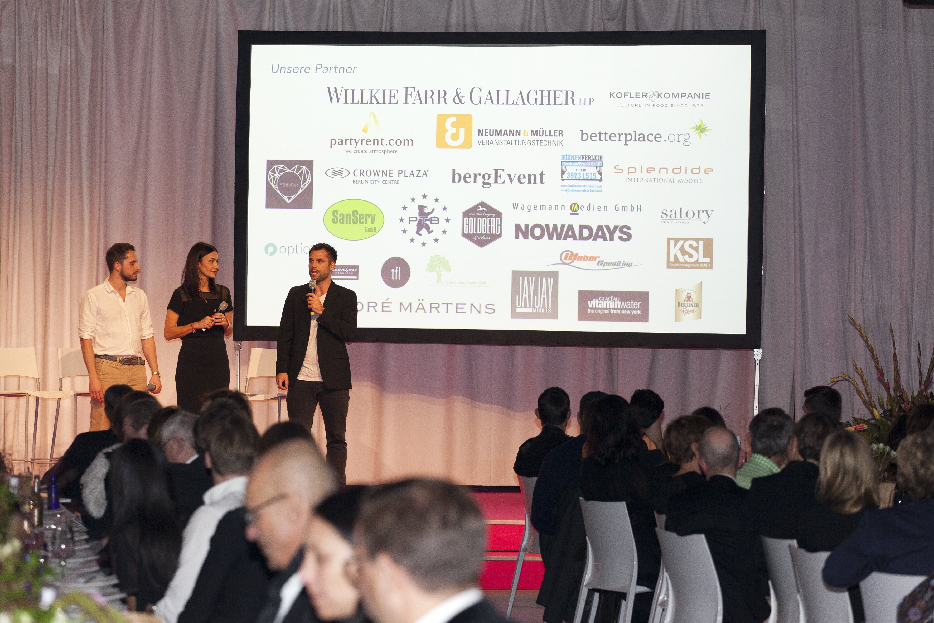 Anita und ihr Mann Ole Tillmann waren die Gastgeber des Fundraising Events in der Station