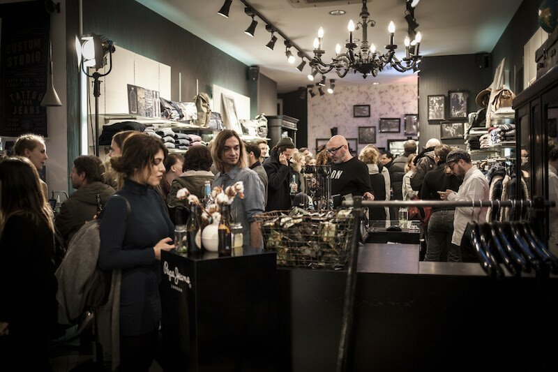 Pepe Jeans feiert neues DIY- Store-Concept