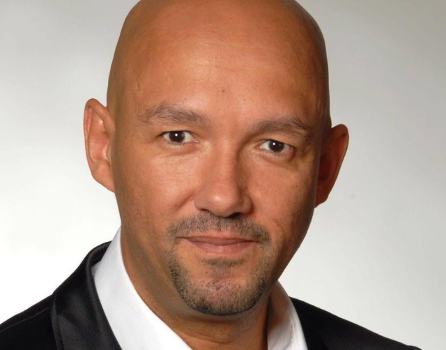 Ingo Kiek ist jetzt bei Sandwich Sales Manager DACH Ingo Kiek ist jetzt bei Sandwich Sales Manager DACH