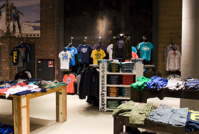 Superdry gehört zu den agilsten Modemarken in punkto Flächenexpansion
