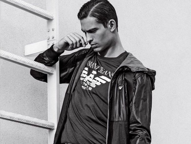 Armani Jeans soll zur nächsten Frühjahr/Sommer-Saison eventuell mit Armani Collezioni zusammengeführt werden Armani Jeans soll zur nächsten Frühjahr/Sommer-Saison eventuell mit Armani Collezioni zusammengeführt werden