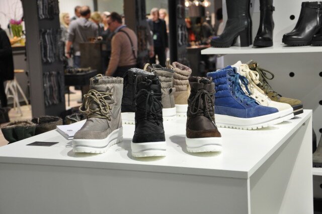 Panorama weitet Schuh- und Accessoires-Fläche aus Panorama weitet Schuh- und Accessoires-Fläche aus