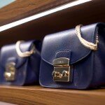 Furla: Eine Tasche mit viel Potential, aber noch viel kleiner als die wichtigsten Wettbewerber