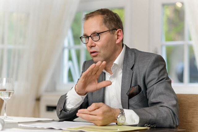 Essen, Parkhaus Huegel, 16.04.2014 Interview und Portrait THOMAS WANKE, Chief Retail Officer Sales KARSTADT WARENHAUS GMBH. Foto Volker Wiciok fuer Karstadt Warenhaus GmbH