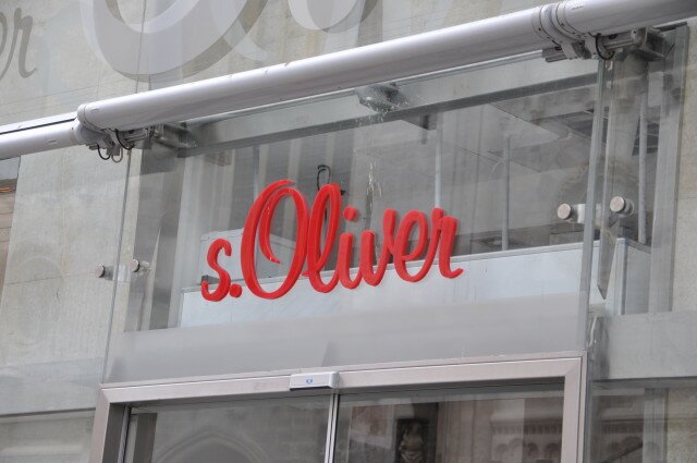 s.Oliver-CEO Armin Fichtel bewertet die Flagship-Store-Strategie aus heutiger Sicht als Fehler
